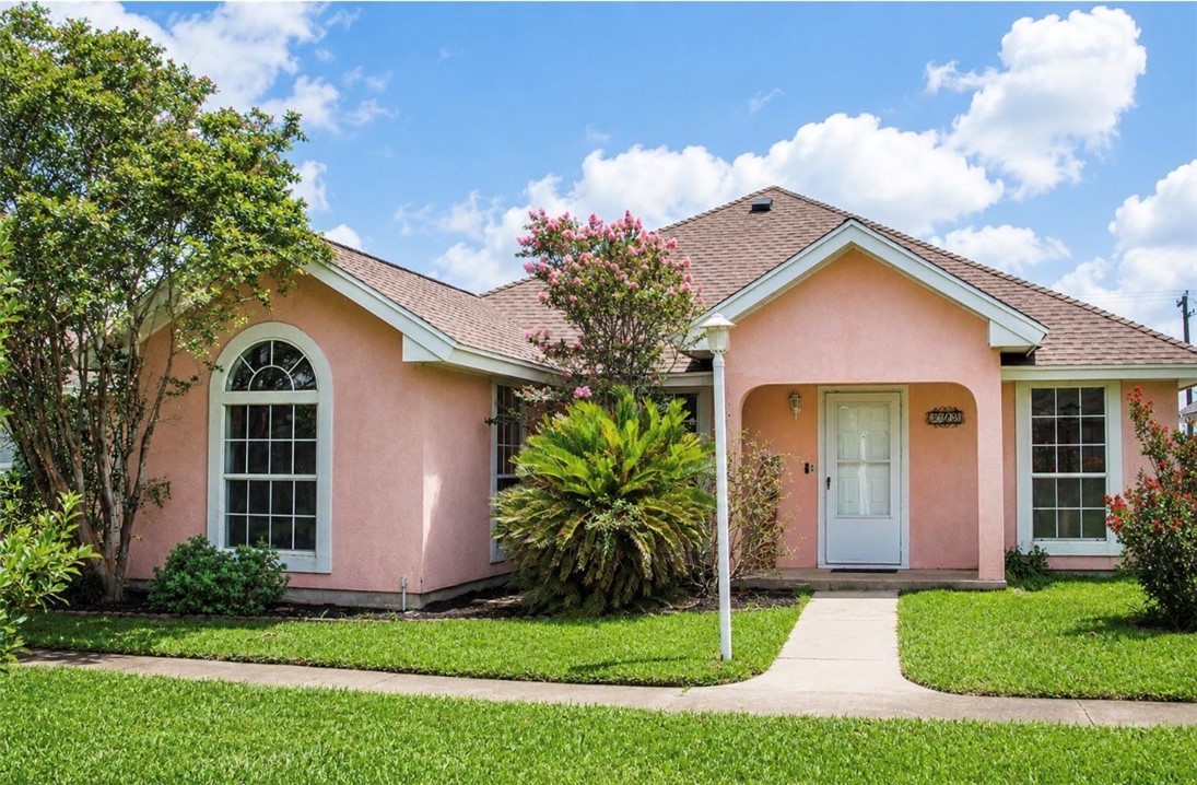 2303 Capri Dr — photo