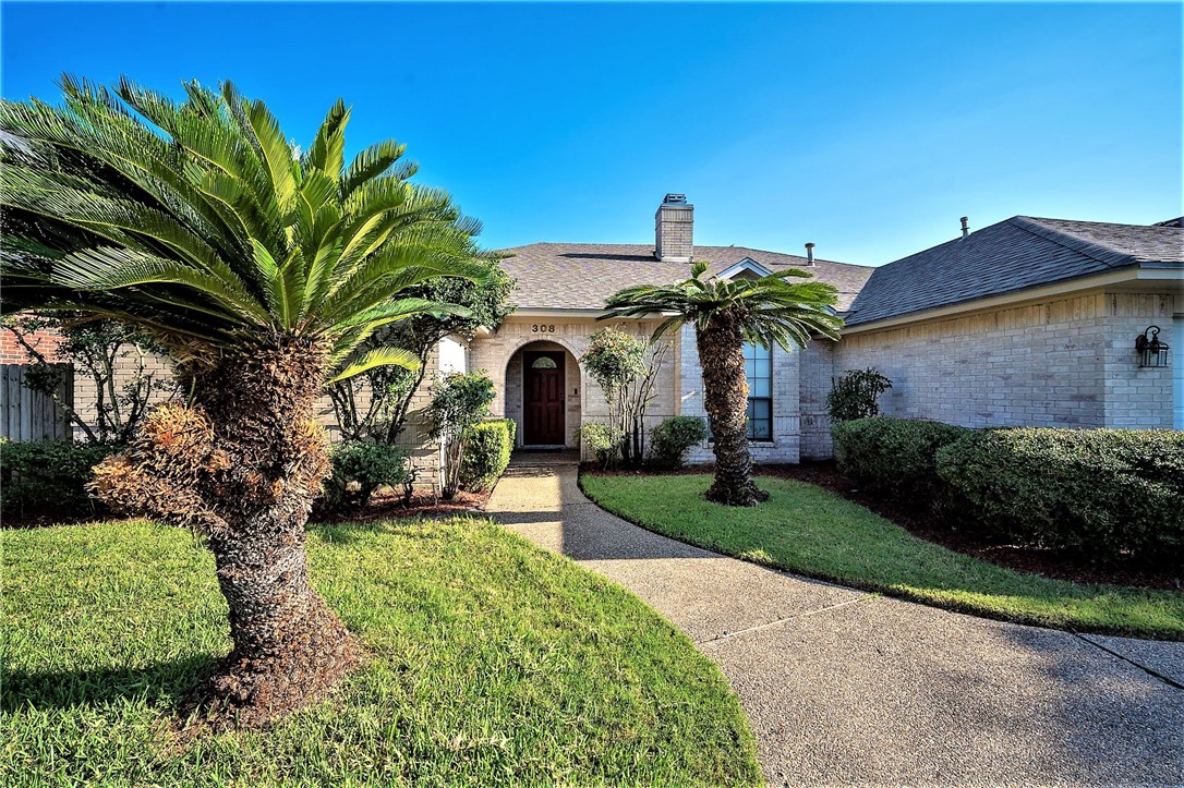 308 Sea Gate Dr — photo