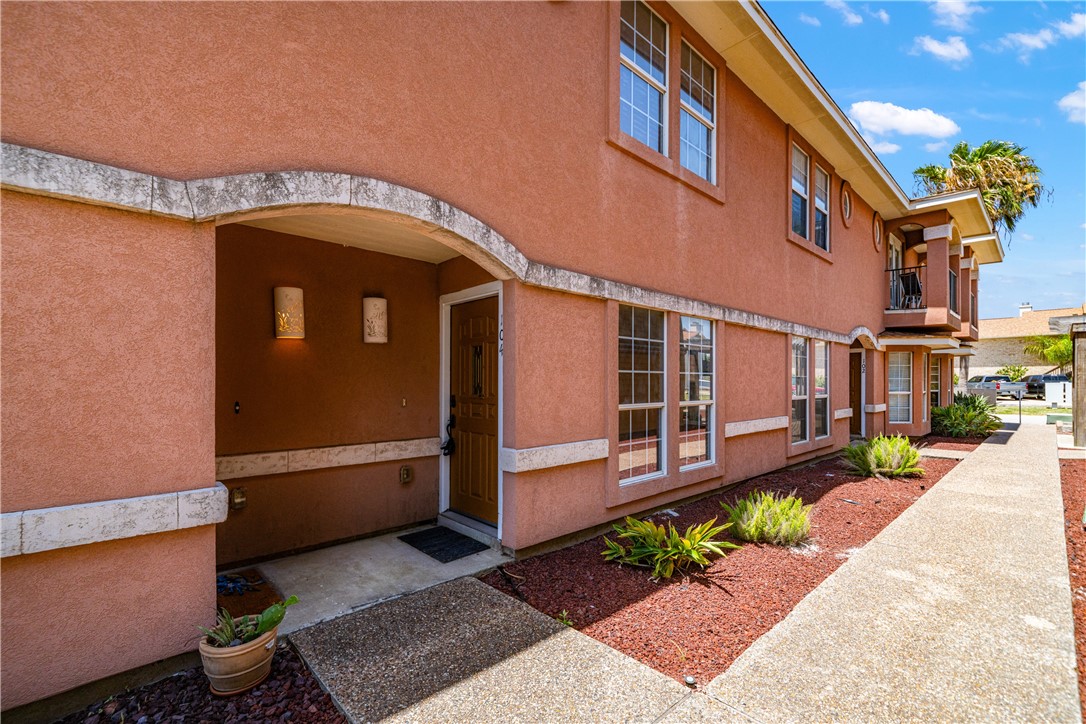 15422 Seamount Cay Ct 104 — photo