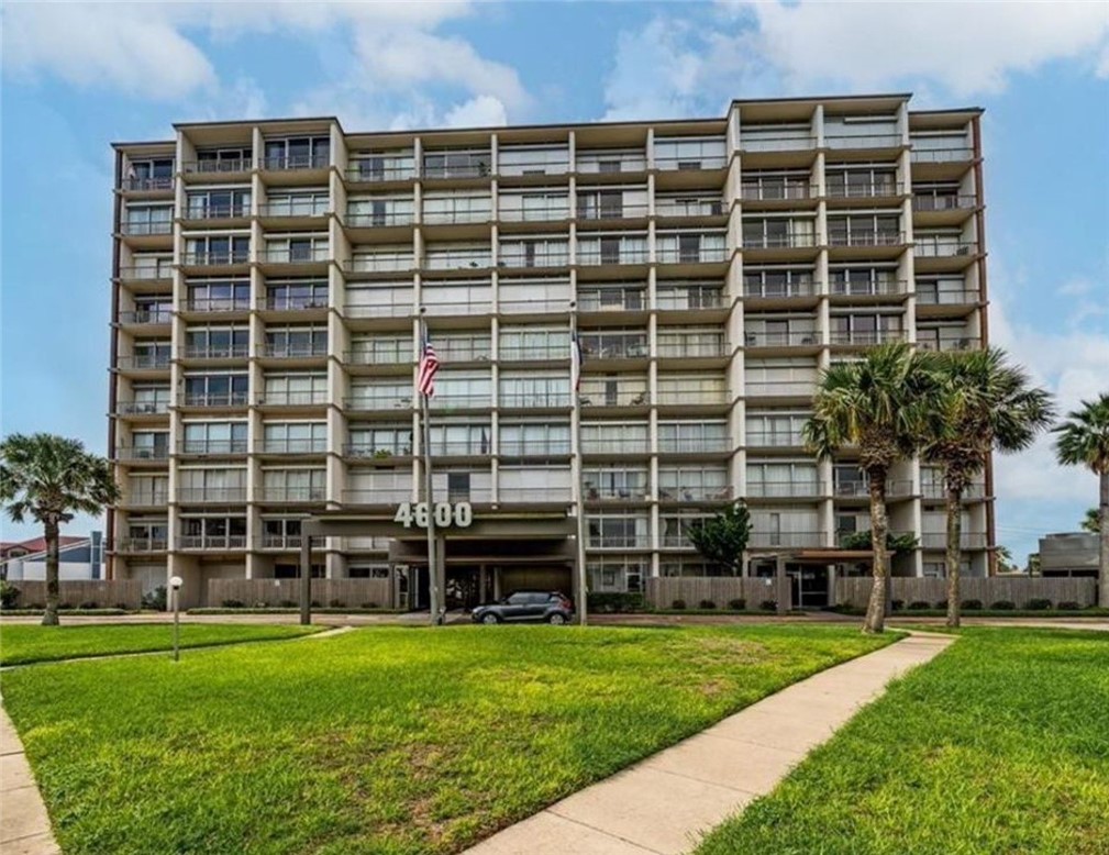 4600 Ocean Dr Unit 403 — photo