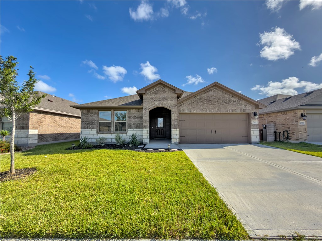 7321 Star Gazer Dr — photo