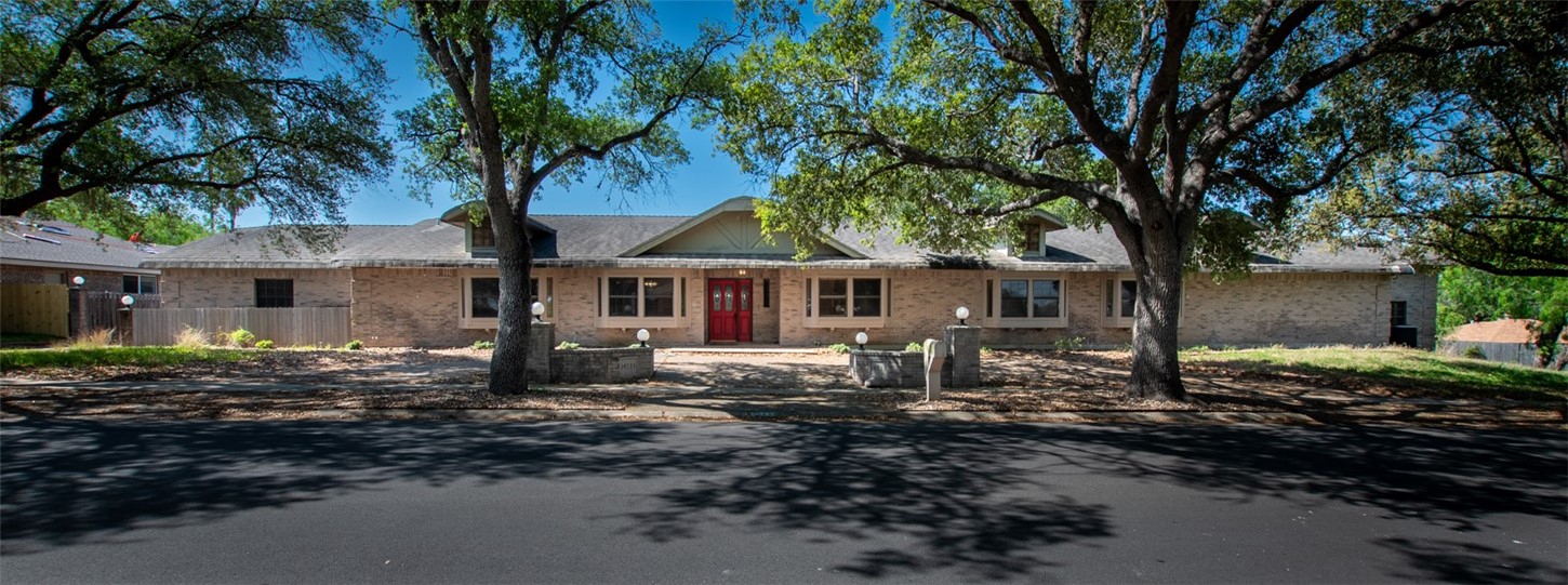 14733 Red River Dr — photo