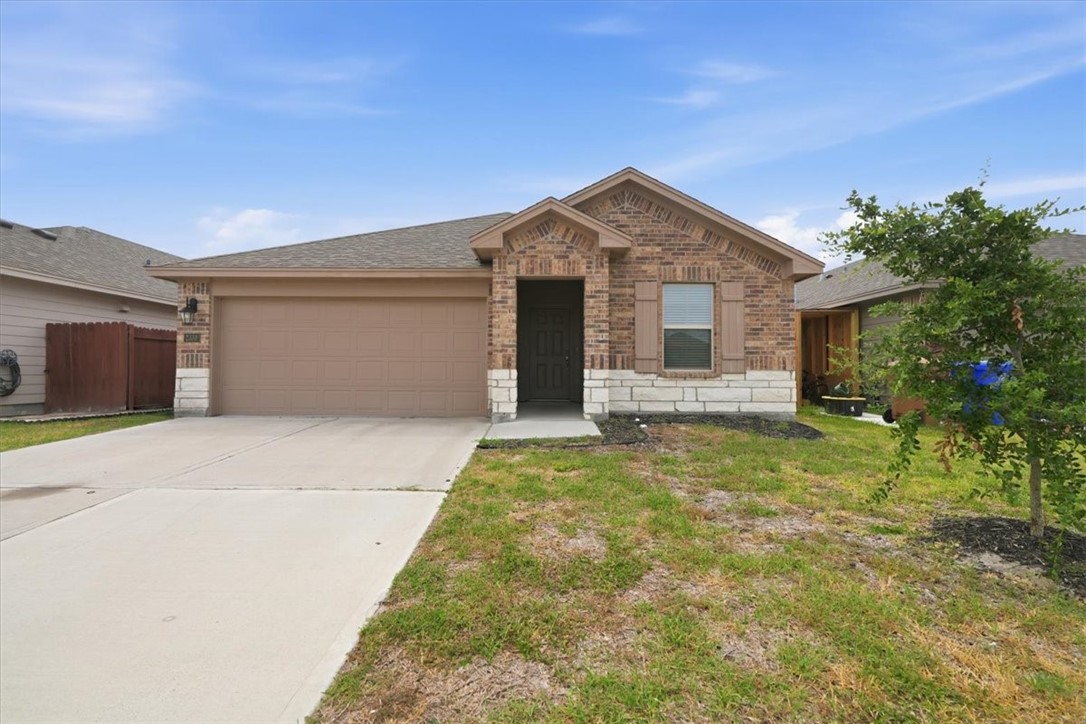 2338 Sky Crest Dr — photo