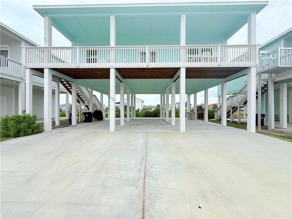 195 Paradise Dr — photo