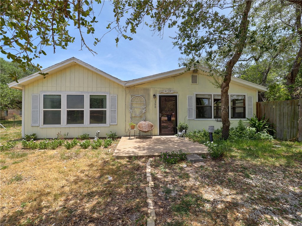 1790 Mooney Lane — photo