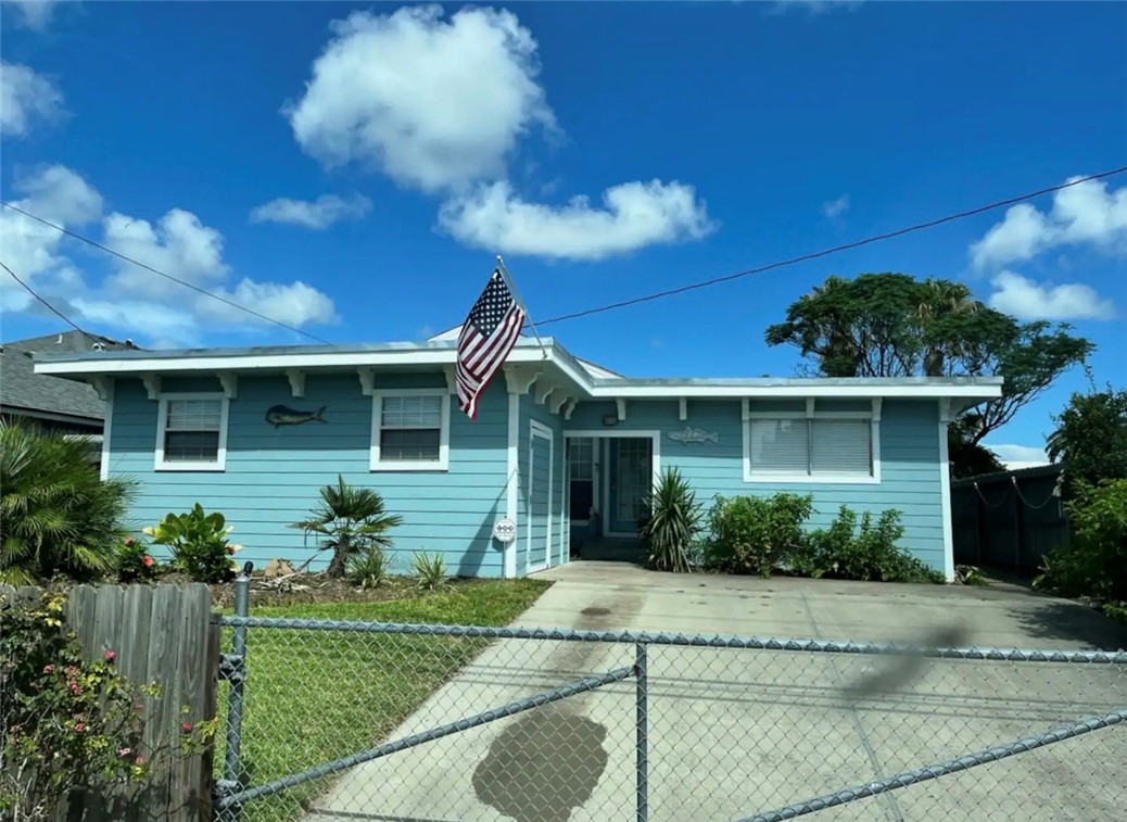 3417 Laguna Shores — photo