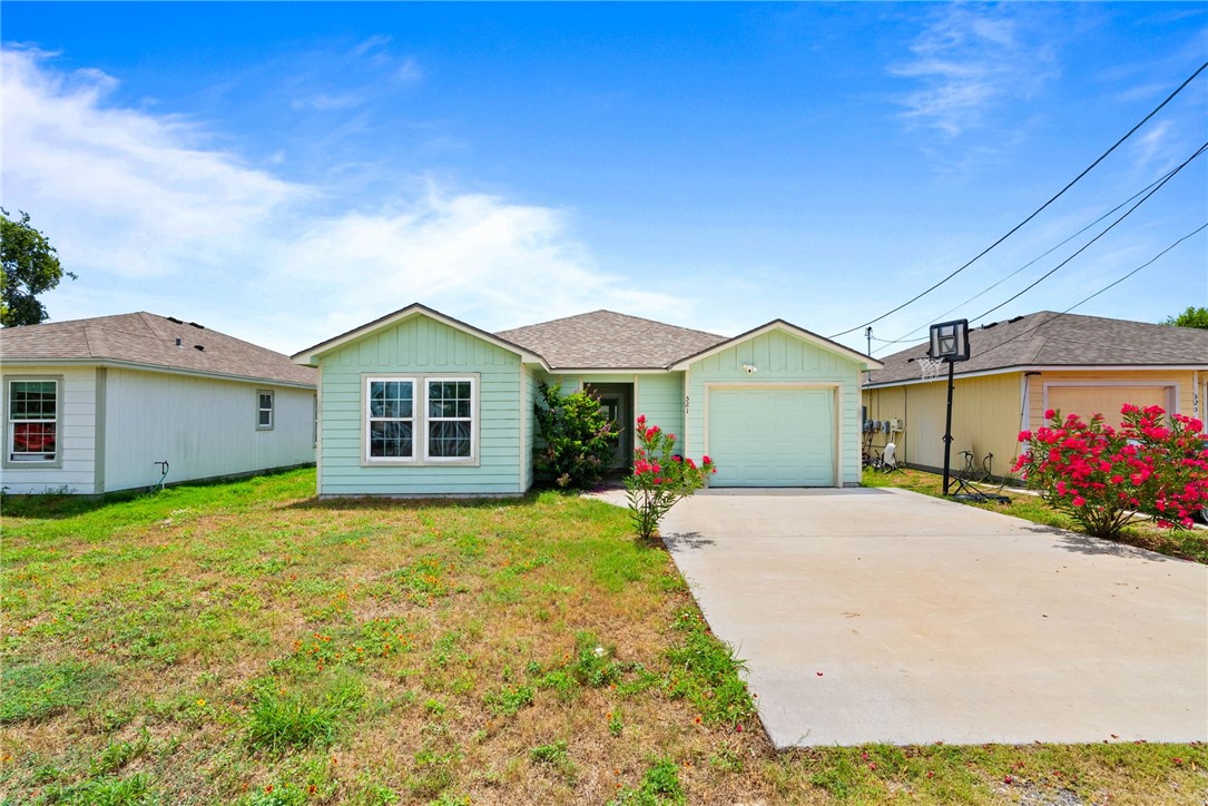 521 Military Dr — photo
