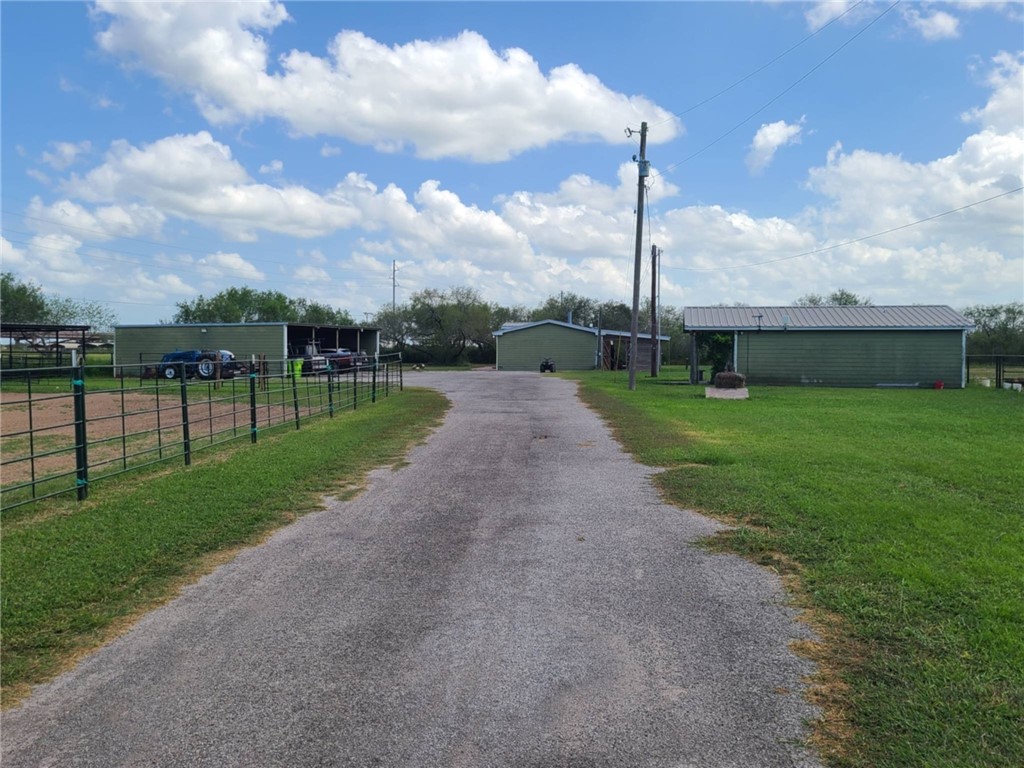 200 W CR 418 — photo
