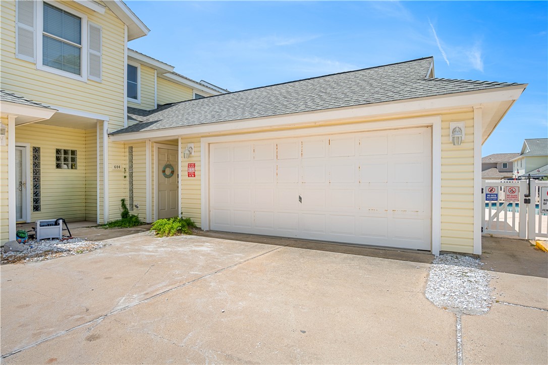 15102 Leeward Dr 604 — photo