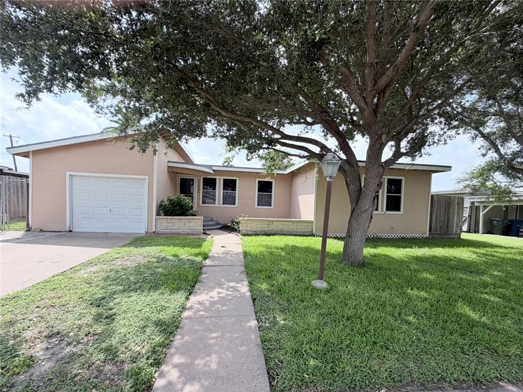 405 Canterbury Dr — photo