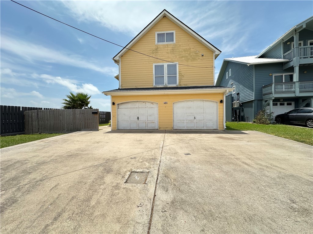 130 Causeway St — photo