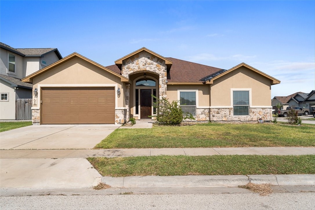 106 Chiman Dr — photo