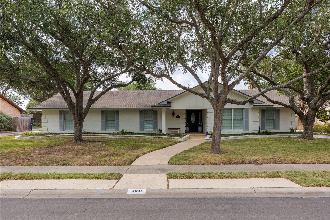 4941 Greenbriar Dr — photo