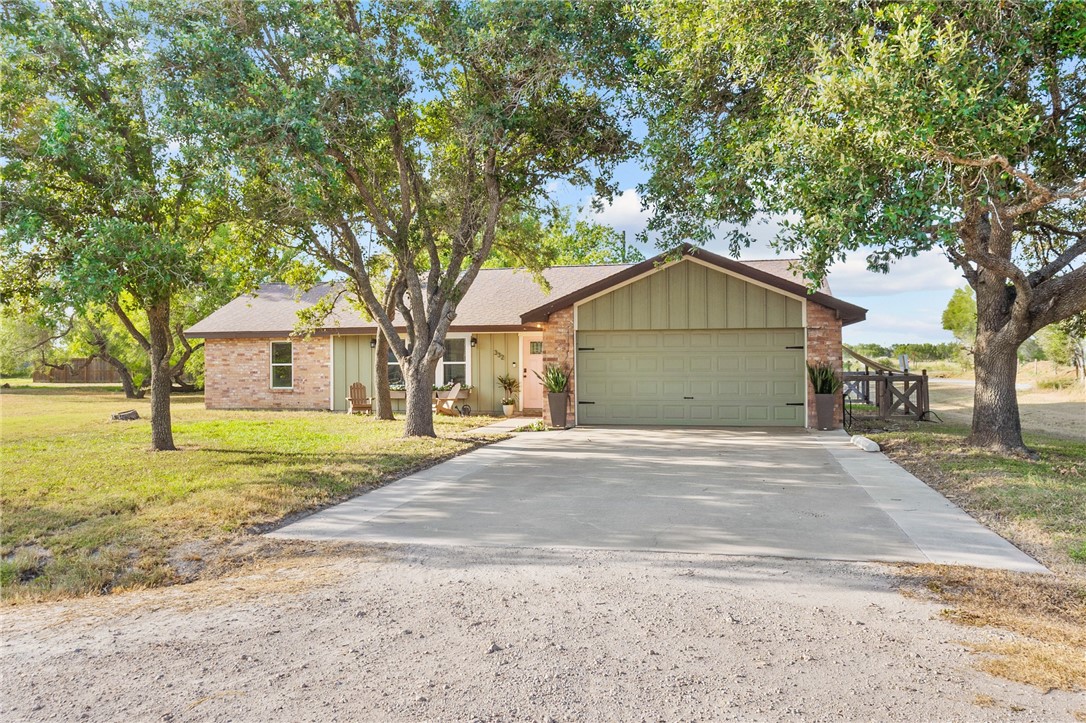332 Elm, Riviera, TX 78379 — photo 2