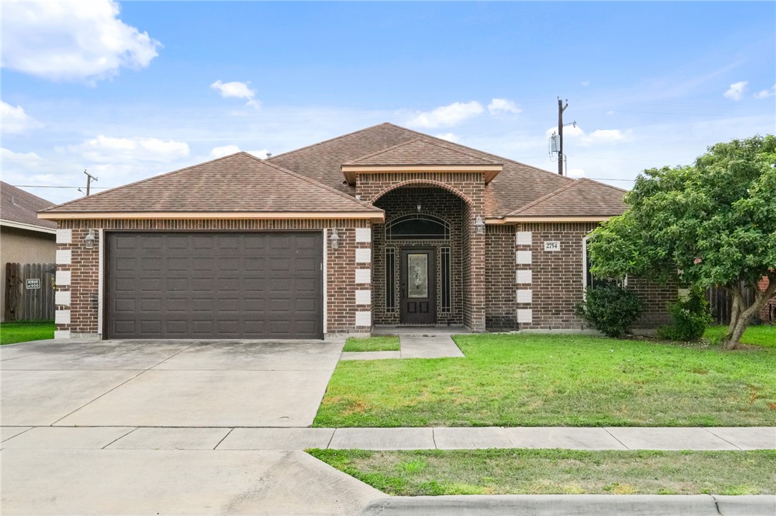 2754 Yeager Dr — photo