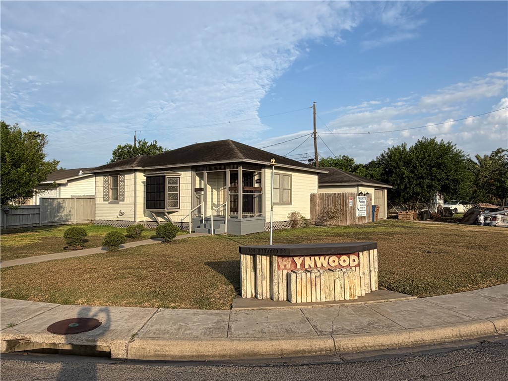 1501 Wynwood St — photo