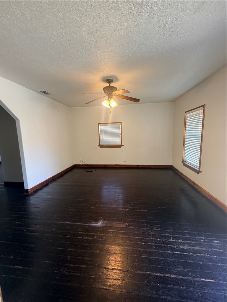 1020 E 5th Street, Alice, TX 78332 — photo 3