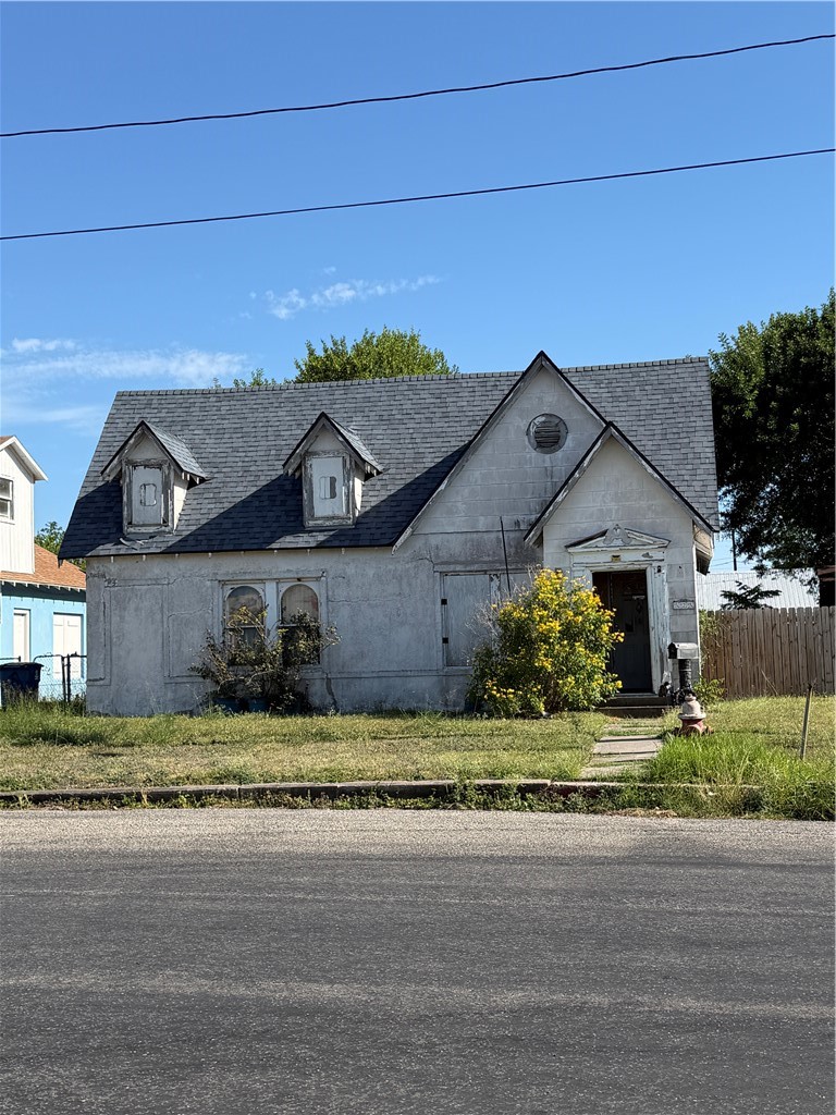 525 W George — photo