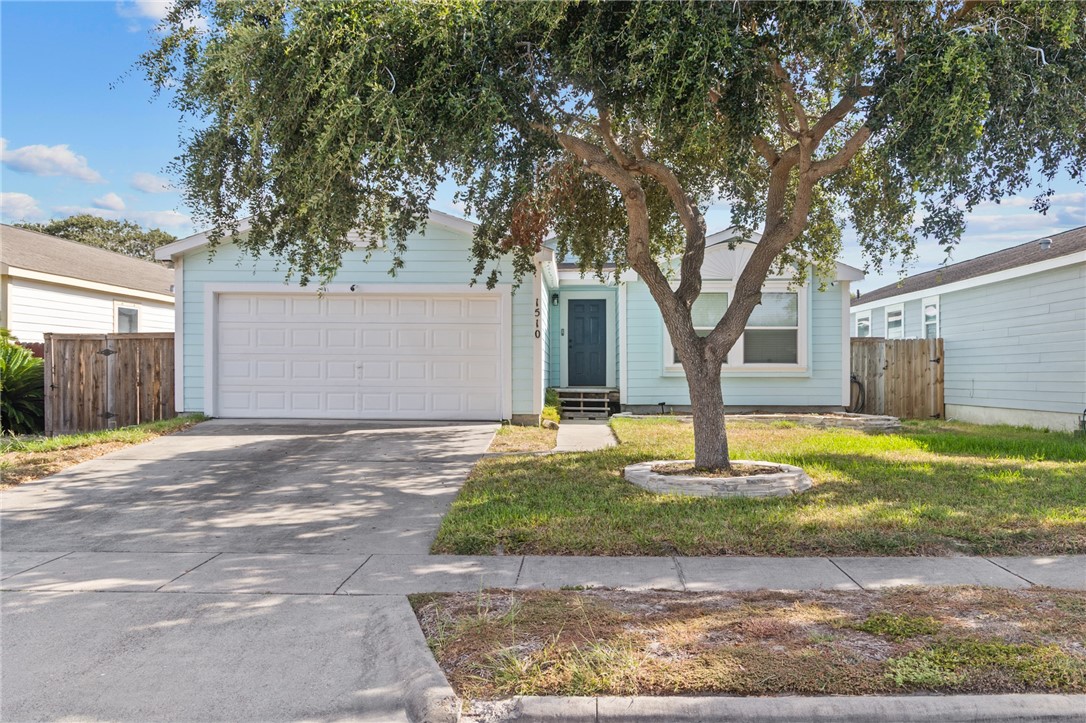 1510 Oak Harbor Dr — photo