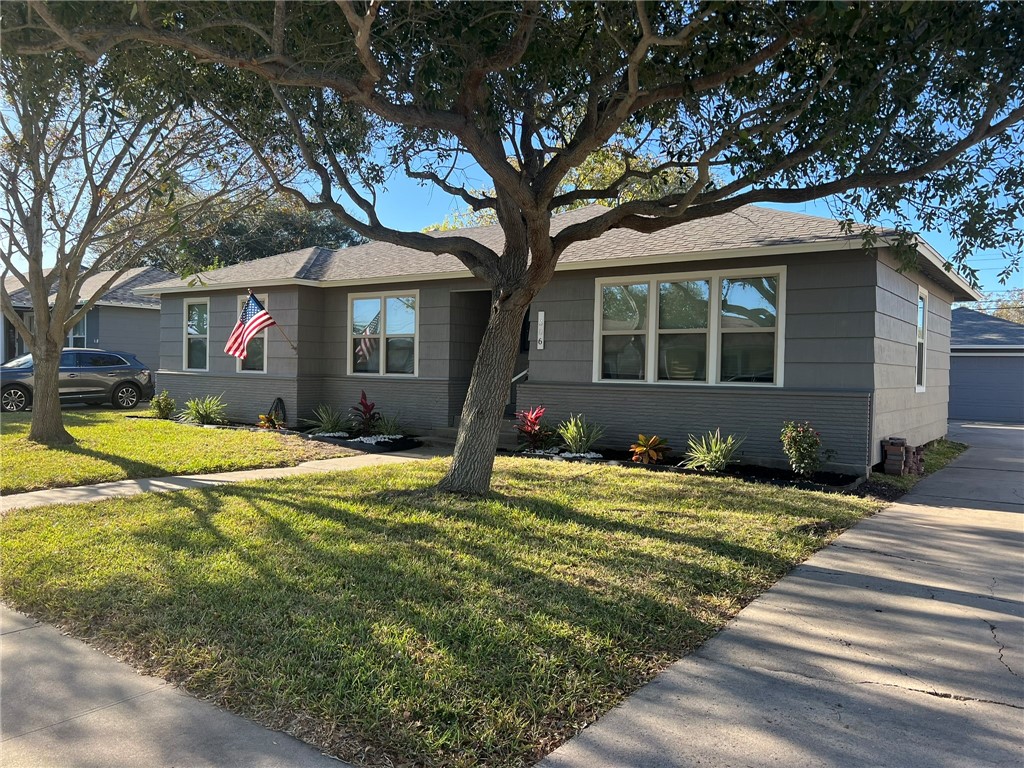 306 Circle Dr — photo