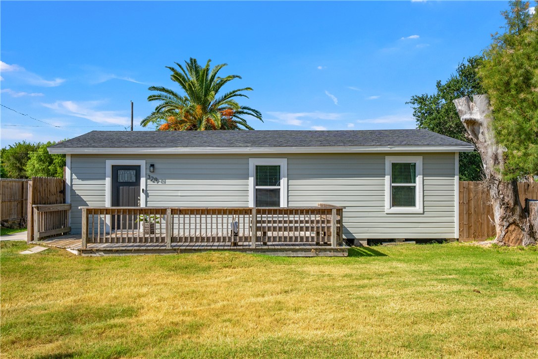 329 E Lakeside and 326 Picture Dr — photo