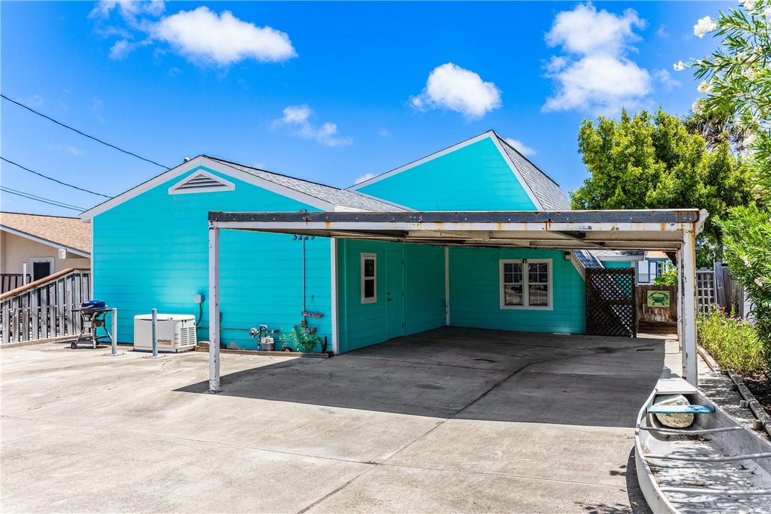 3229 Nassau Dr — photo