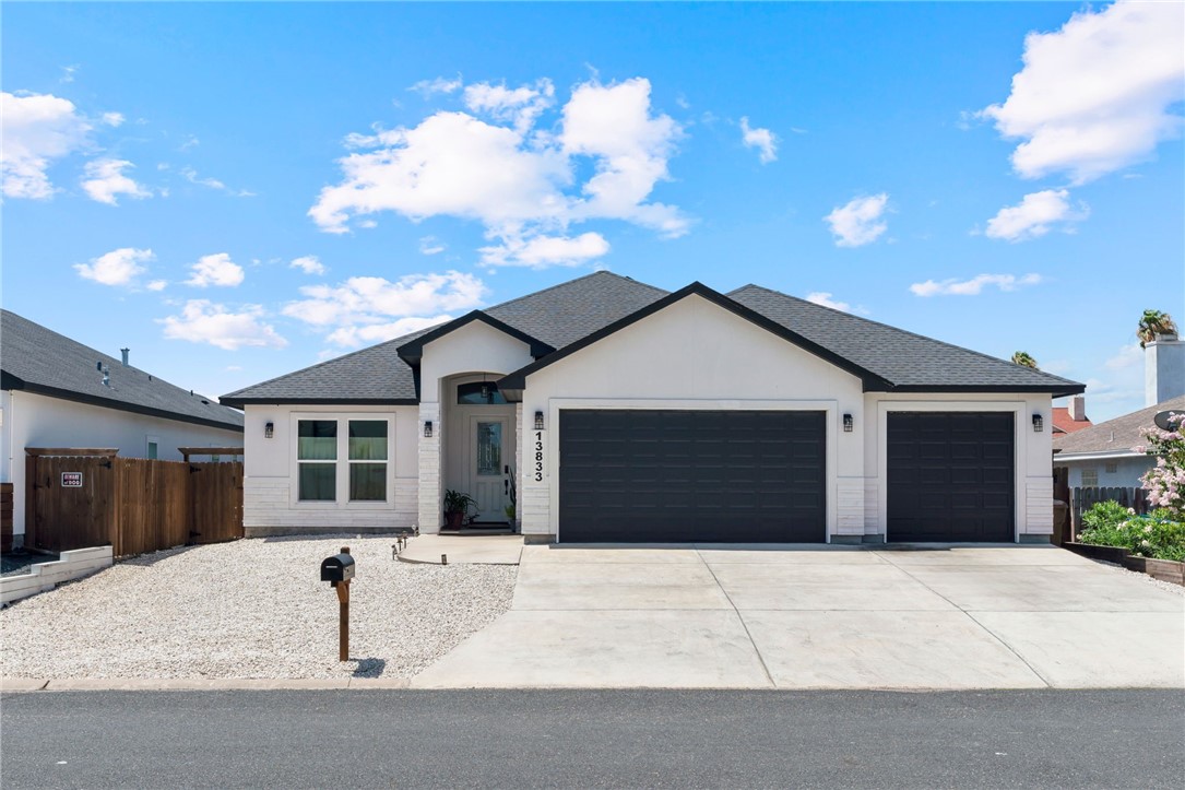 13833 Hawksnest Bay Dr — photo