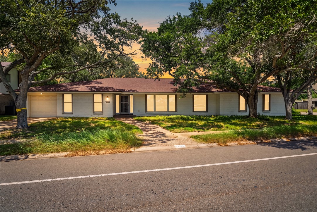 4518 Congressional Dr — photo