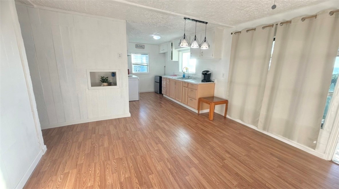 910 E Lakeside, Corpus Christi, TX 78418 — photo 3