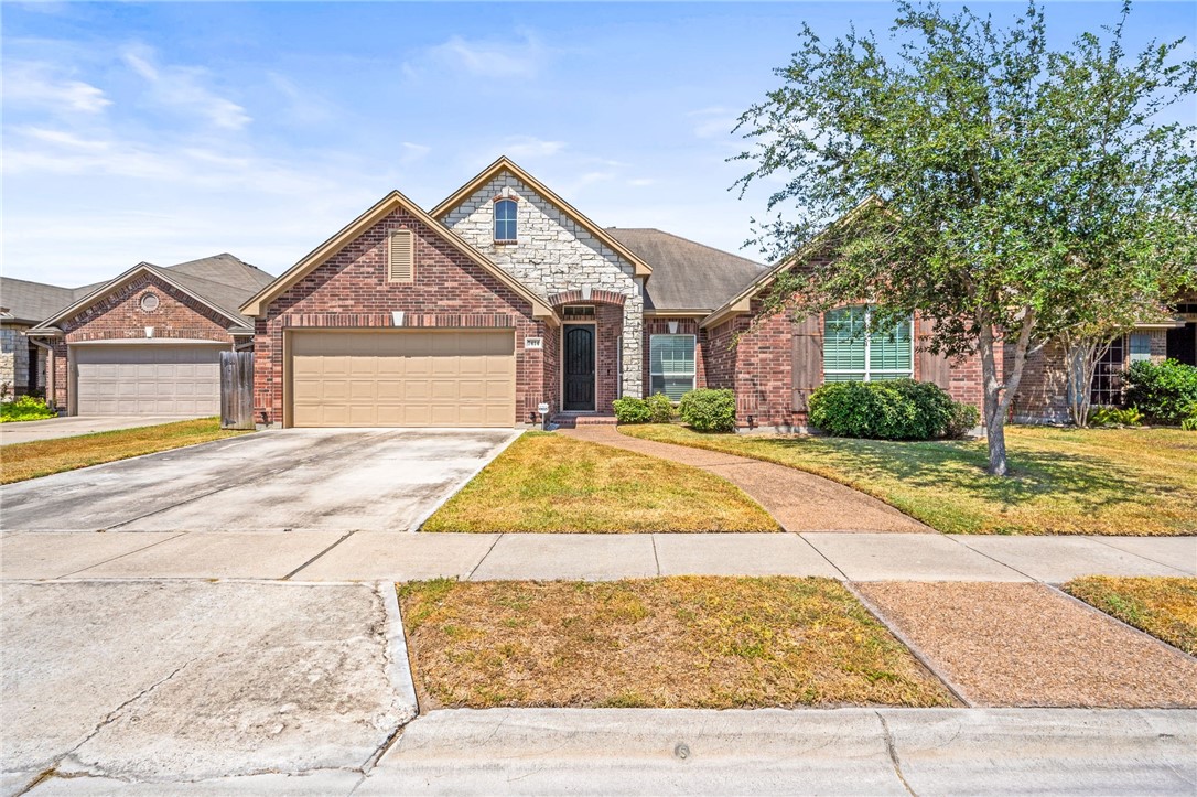 7414 Stampede Dr — photo