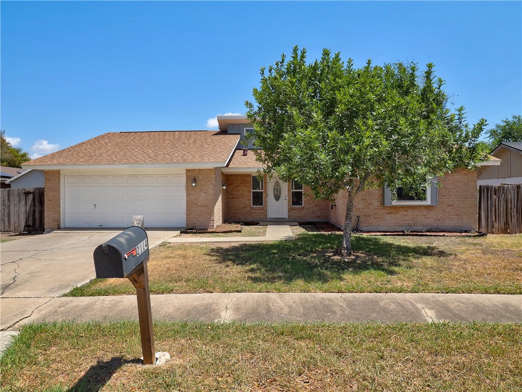 2114 Matagorda Dr — photo