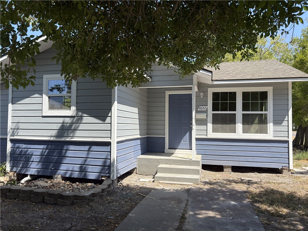 4642 Nesbitt Dr — photo