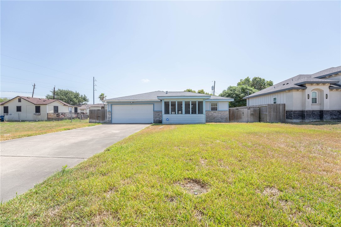 2309 Ollie St — photo