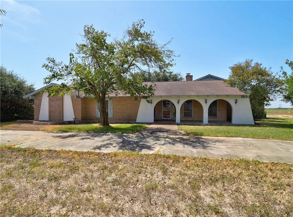 9845 FM 1074 — photo
