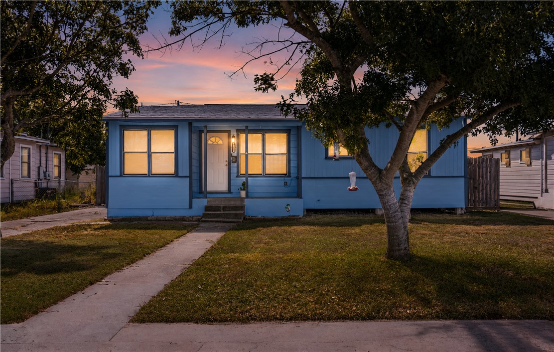 1538 Brentwood Dr — photo
