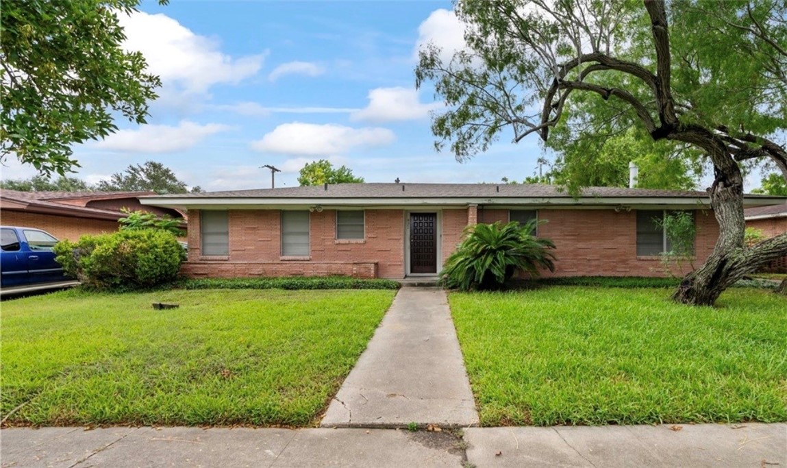 921 Barracuda Pl — photo
