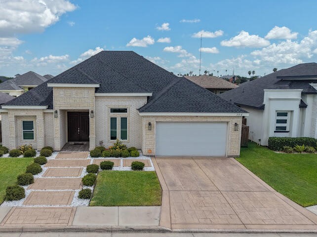 504 W Garrision Dr — photo