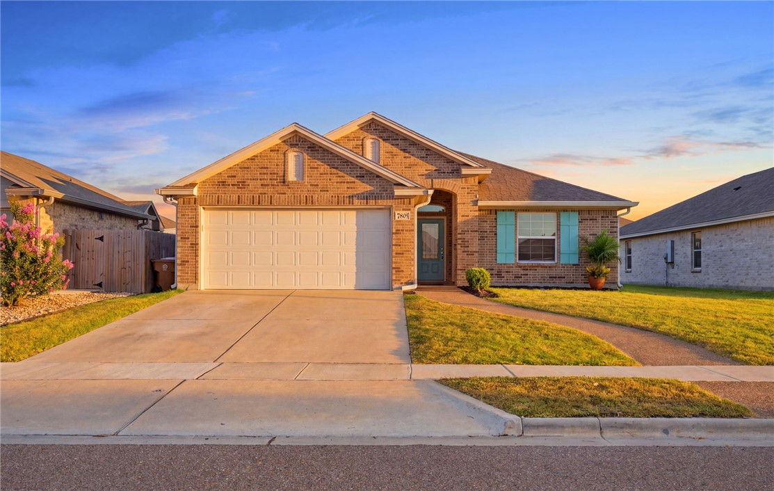 7805 Stampede Dr — photo