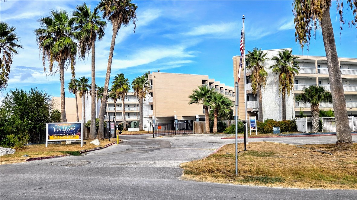 3938 Surfside Blvd 2313 — photo