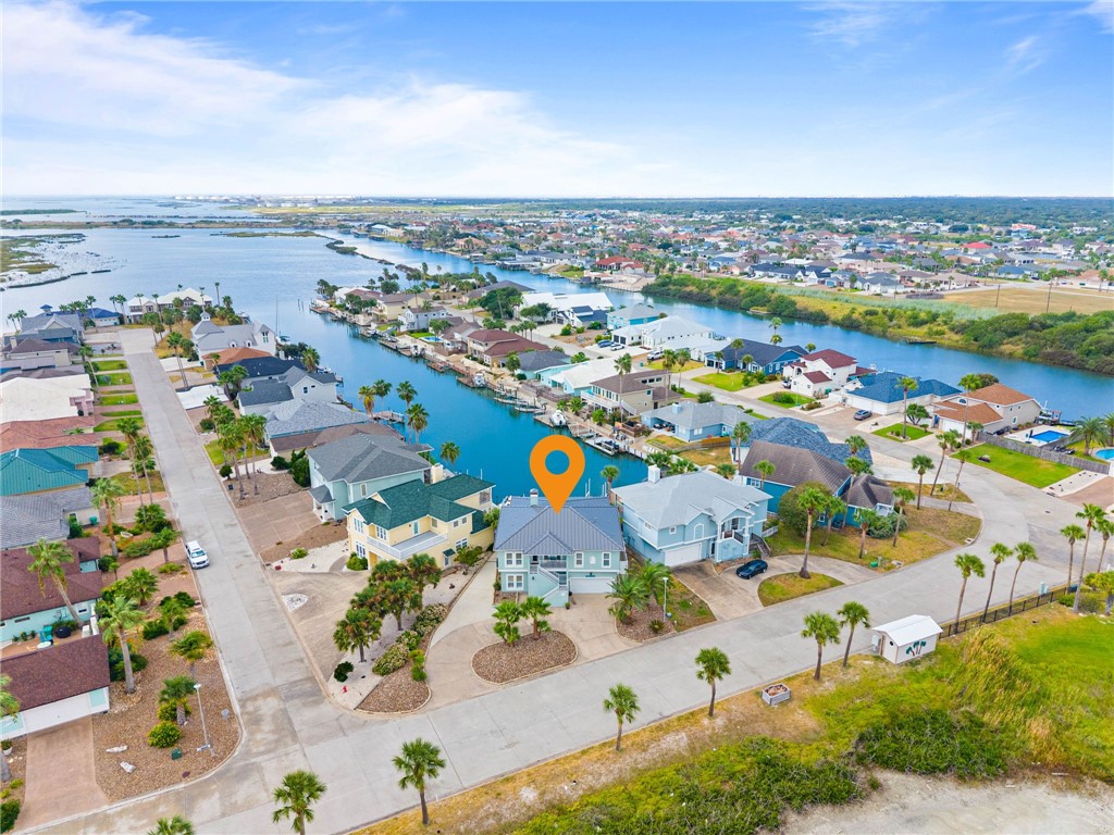 104 Bay Harbor Dr — photo