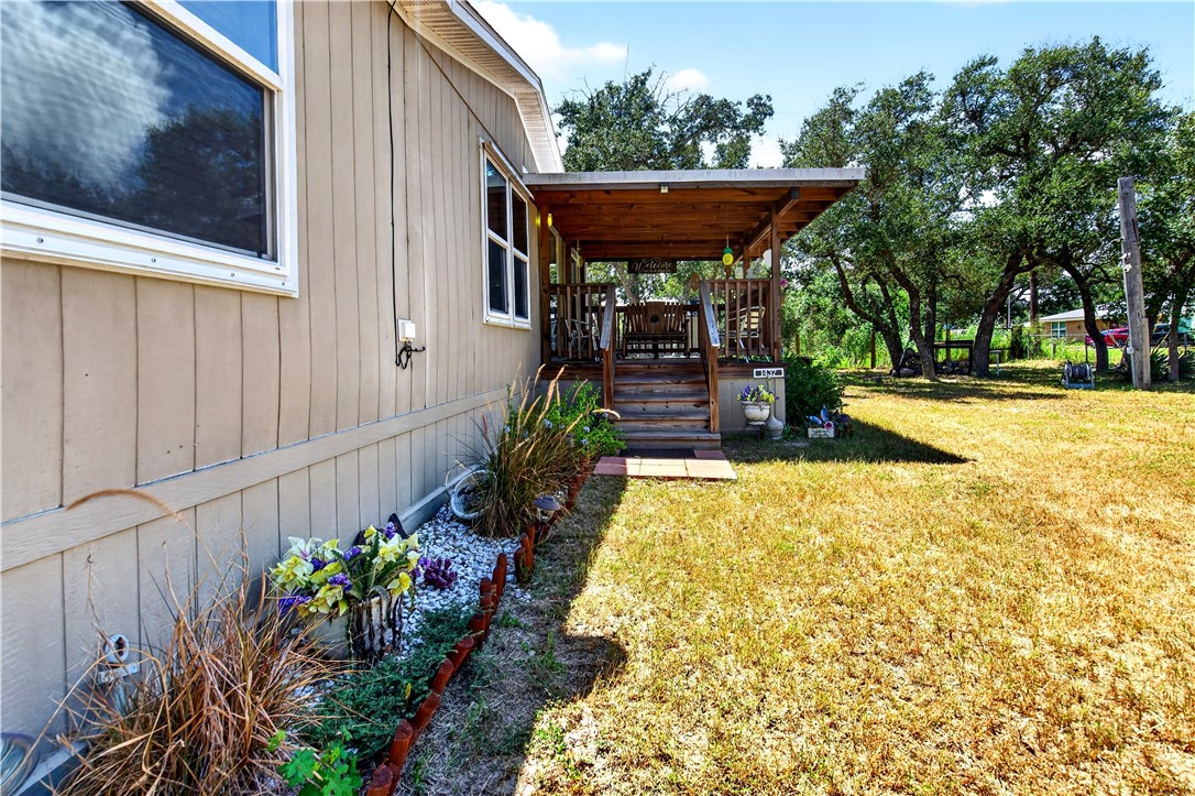 1437 Mallard Dr — photo