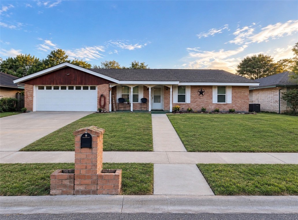 4006 Rooney Dr — photo