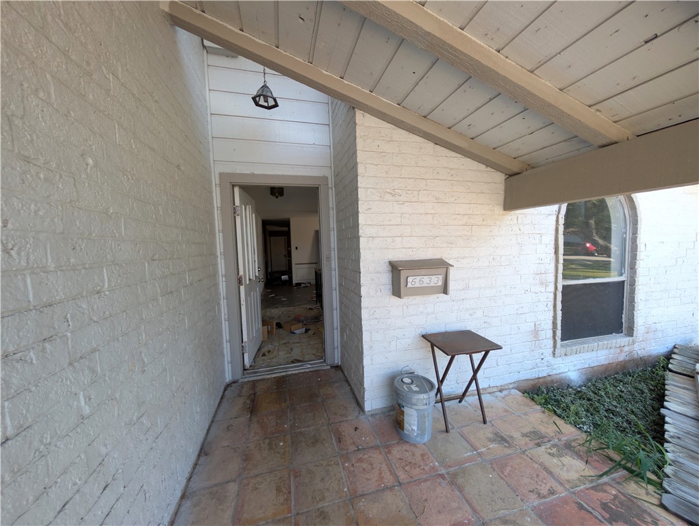 6633 Sahara Dr — photo