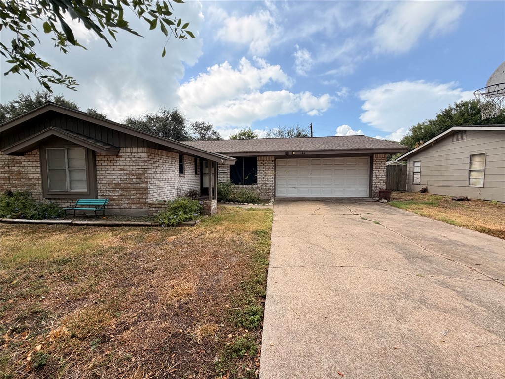 112 Westover Dr — photo