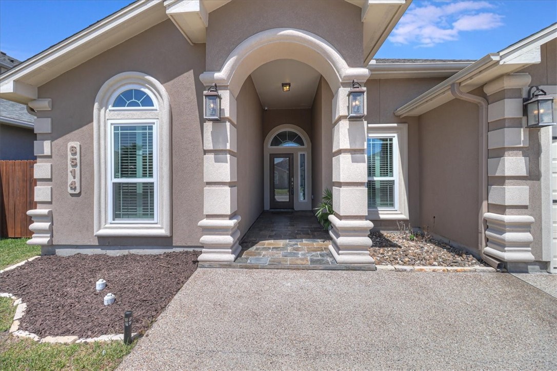 6514 Paddington Dr — photo