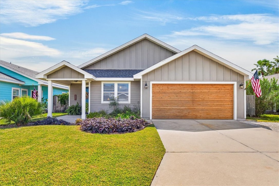 525 Lighthouse Channel — photo