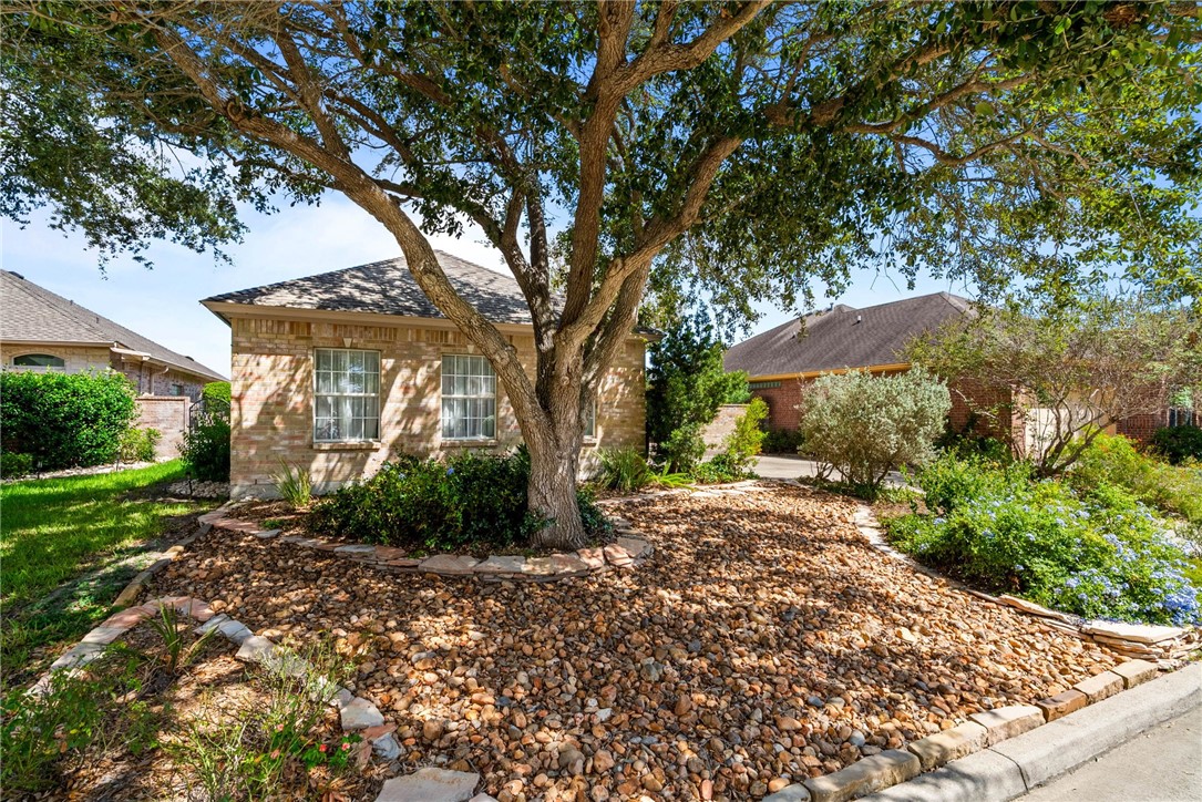 6302 Garden Ct — photo