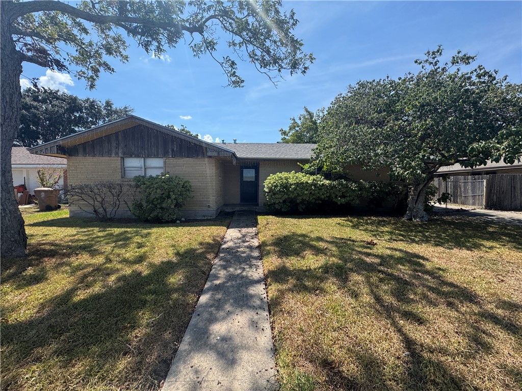 3237 Orlando Dr — photo