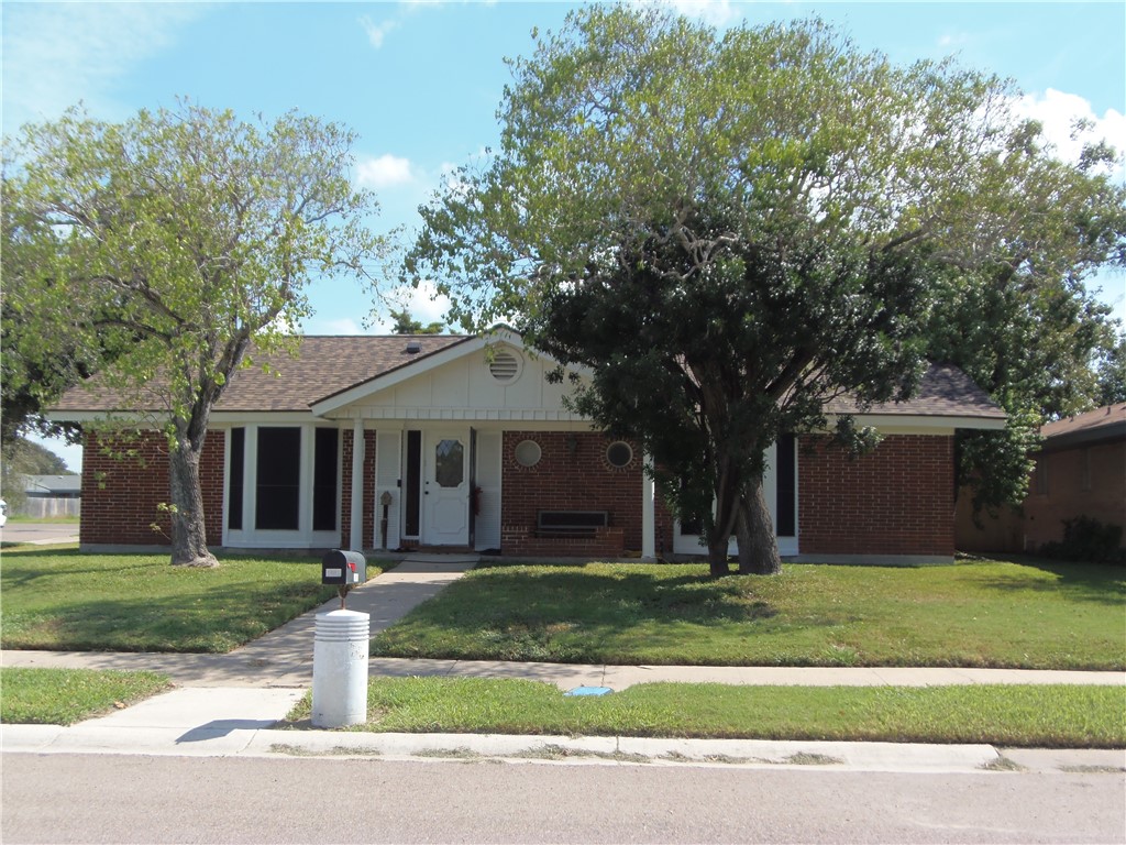 102 Catalina Cir — photo