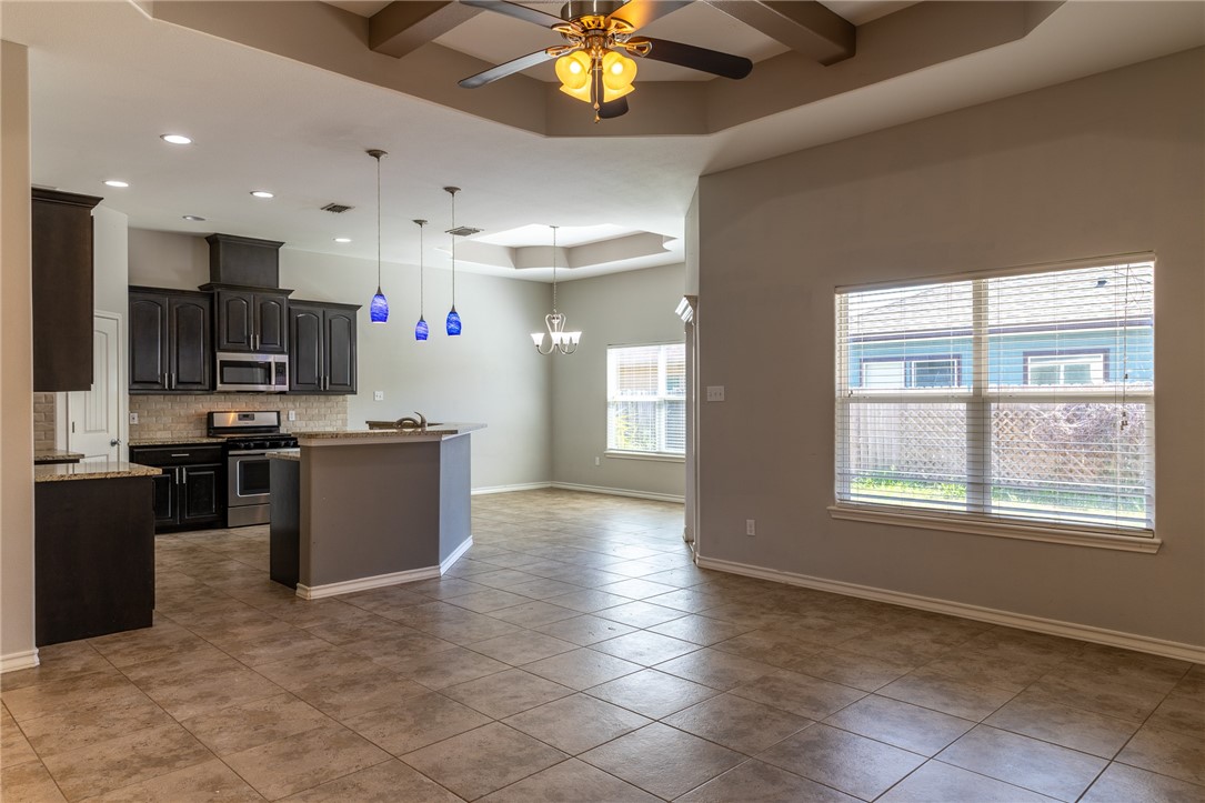 1121 Axis, Corpus Christi, TX 78418 — photo 3